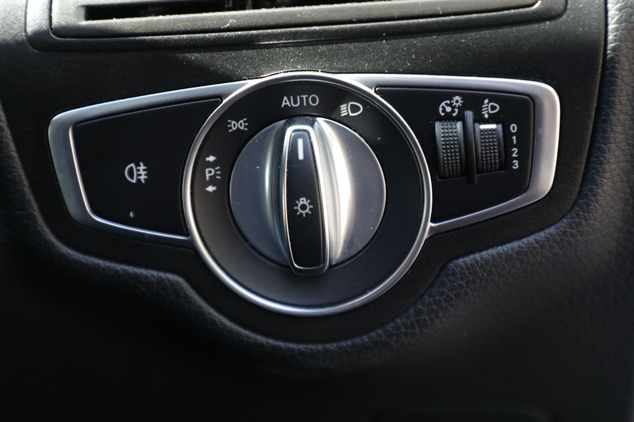 Large vehicle image